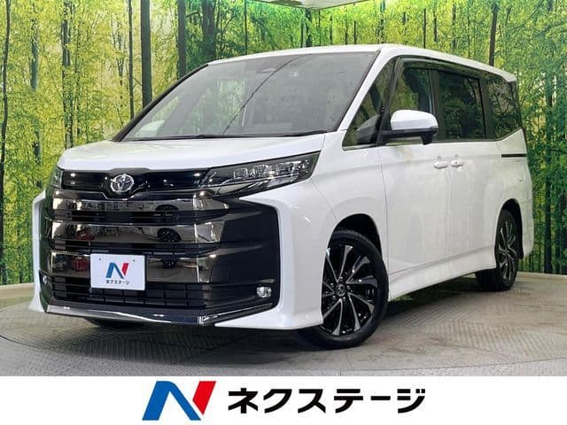 TOYOTA NOAH