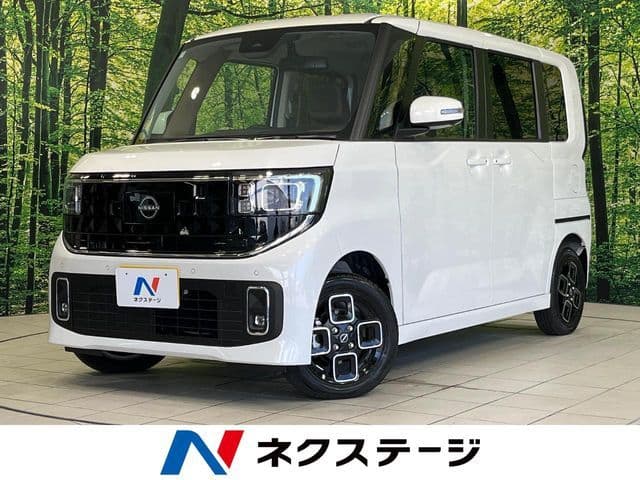 NISSAN ROOX 4WD