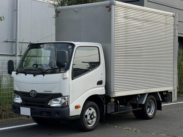 TOYOTA DYNA