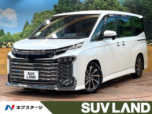 TOYOTA VOXY HYBRID