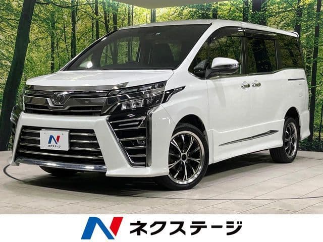 TOYOTA VOXY 4WD