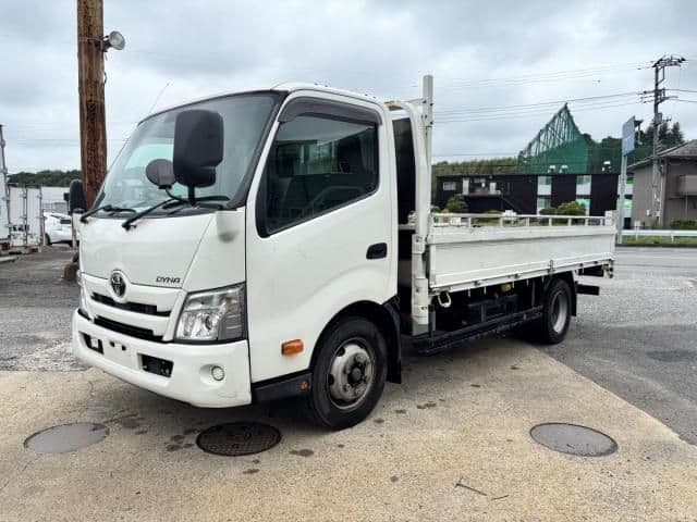 TOYOTA DYNA