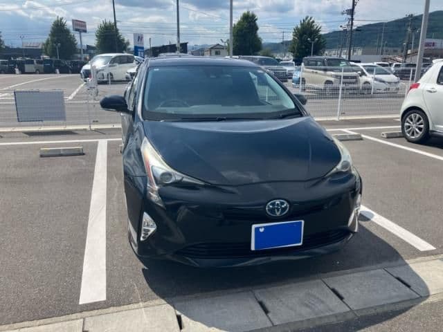 TOYOTA PRIUS 4WD