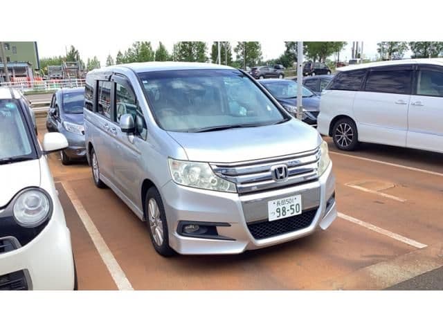 HONDA STEPWAGON SPADA 4WD