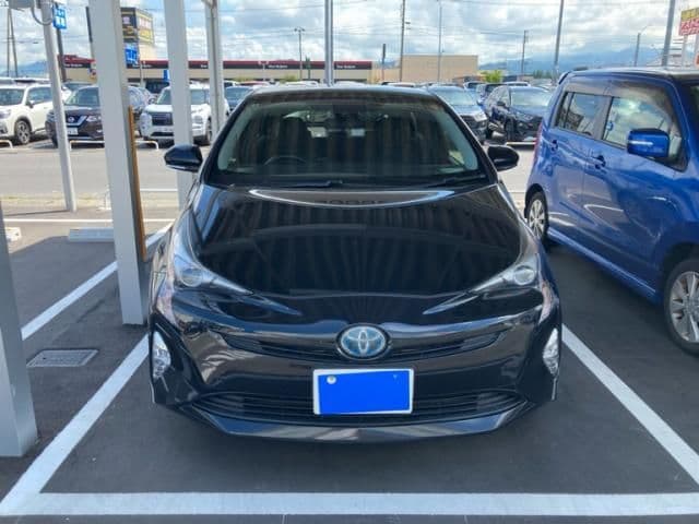 TOYOTA PRIUS 4WD