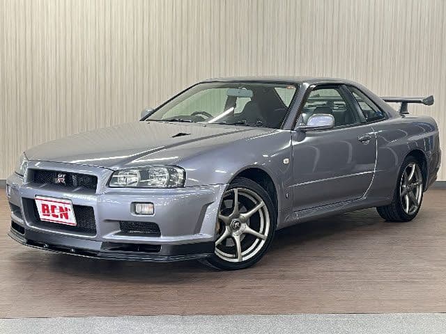 NISSAN SKYLINE GT-R