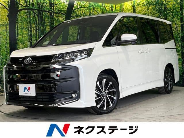 TOYOTA NOAH