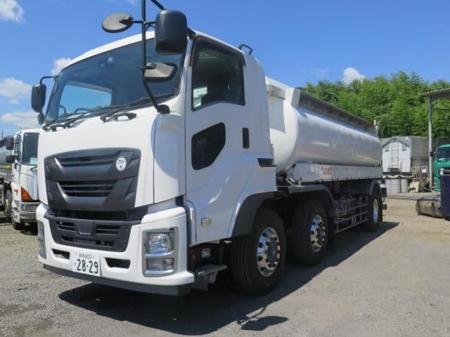 ISUZU GIGA