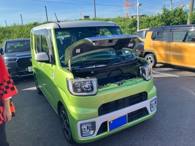 DAIHATSU WAKE