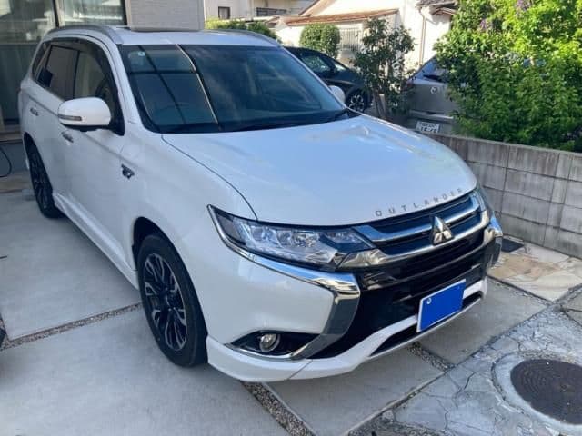 MITSUBISHI OUTLANDER PHEV