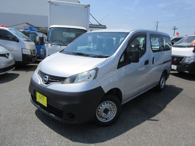 NISSAN NV200 VANETTE van