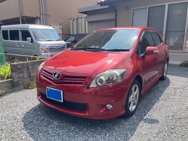 TOYOTA AURIS
