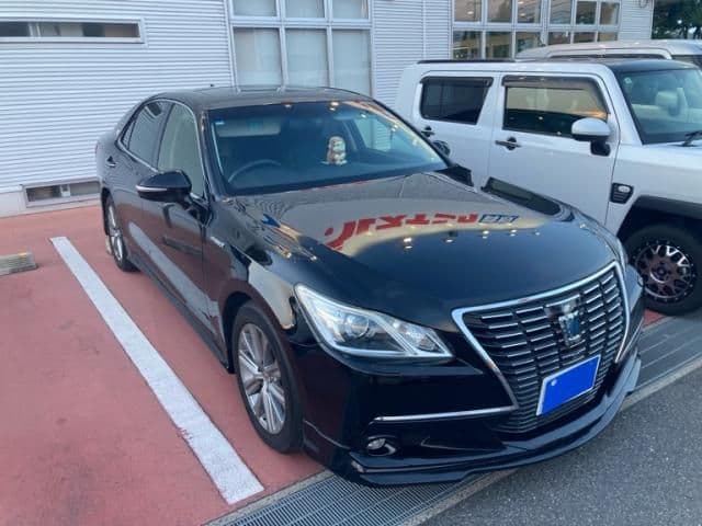 TOYOTA CROWN sedan hybrid