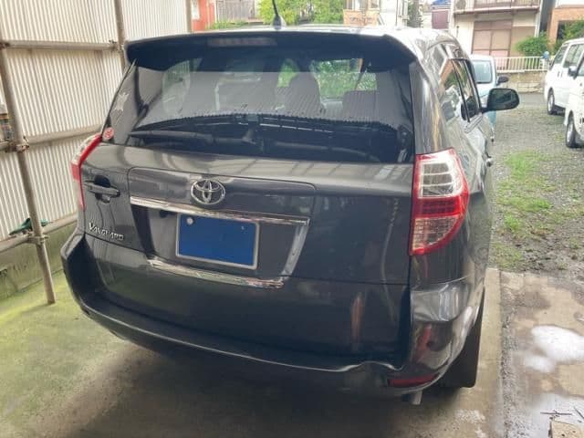 TOYOTA VANGUARD 2WD