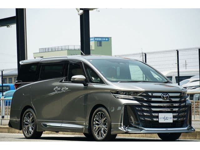 TOYOTA VELLFIRE HYBRID 4WD