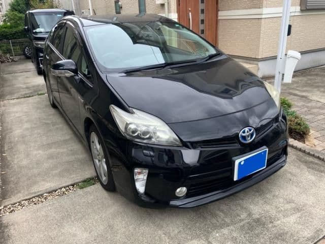 TOYOTA PRIUS