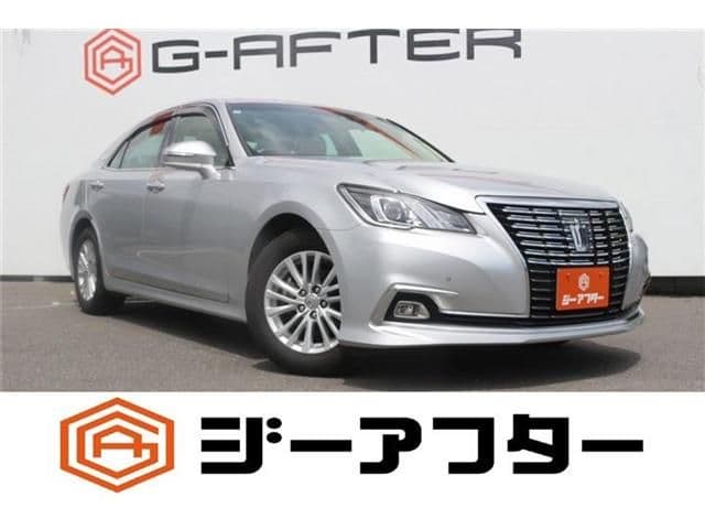TOYOTA CROWN sedan