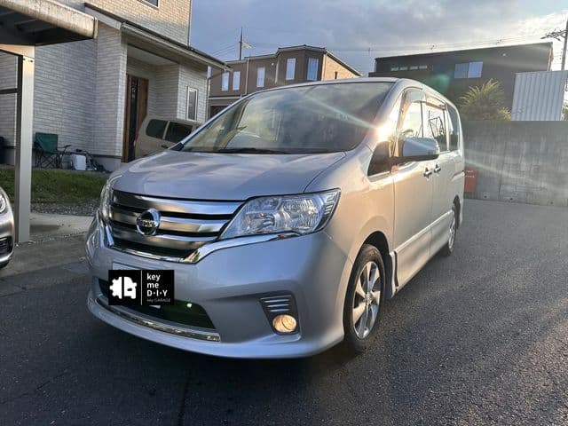 NISSAN SERENA WG
