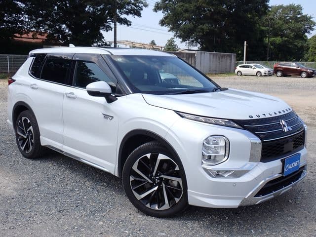 MITSUBISHI OUTLANDER PHEV
