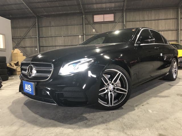 MERCEDES BENZ MERCEDES BENZ E class sedan