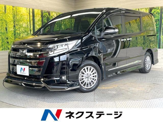 TOYOTA NOAH