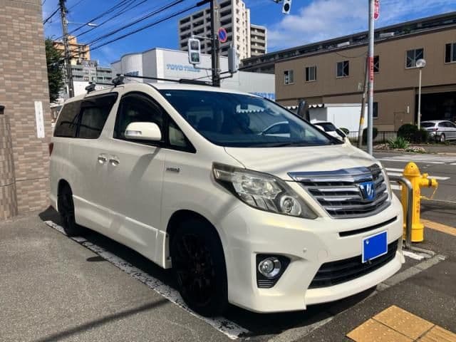 TOYOTA ALPHARD hybrid 4WD