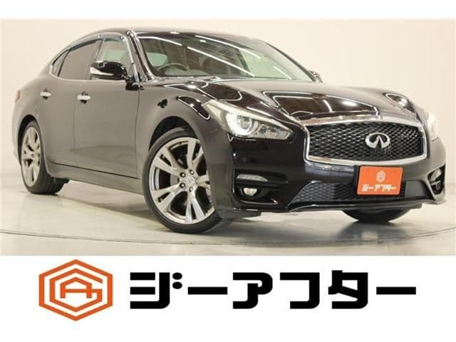 NISSAN FUGA