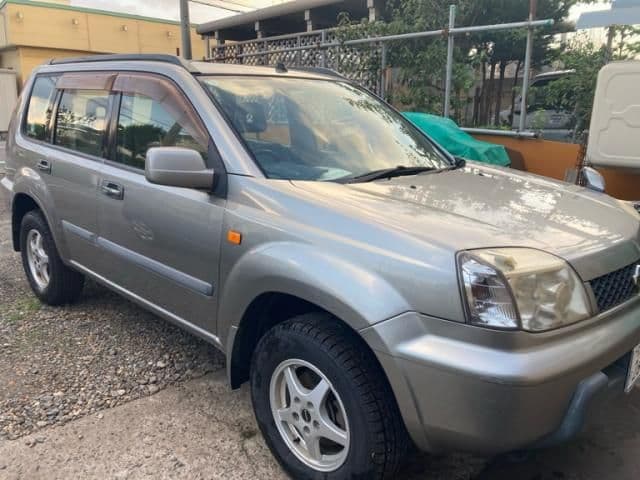 NISSAN X-TRAIL 4WD