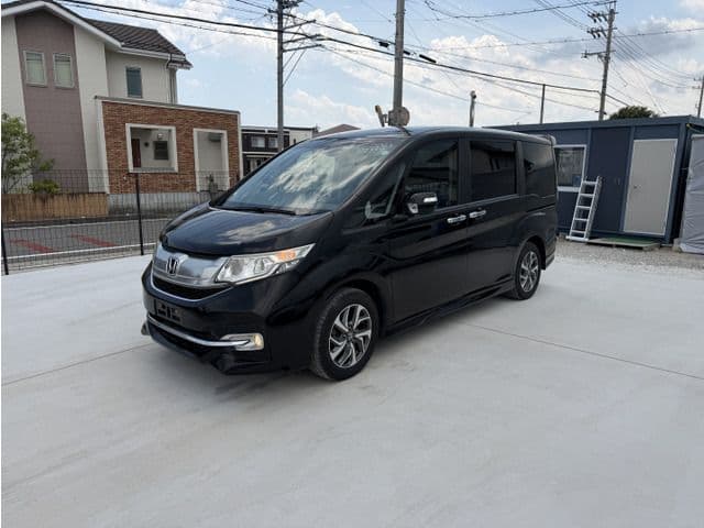 HONDA STEPWAGON SPADA