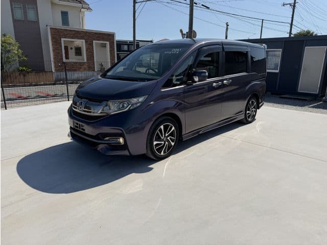 HONDA STEPWAGON SPADA