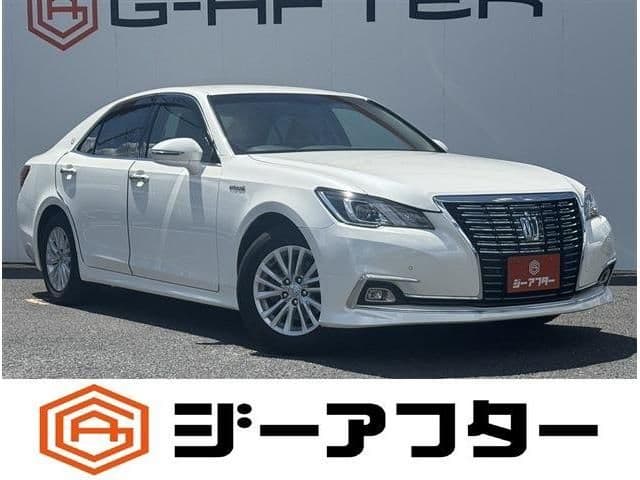TOYOTA CROWN sedan hybrid