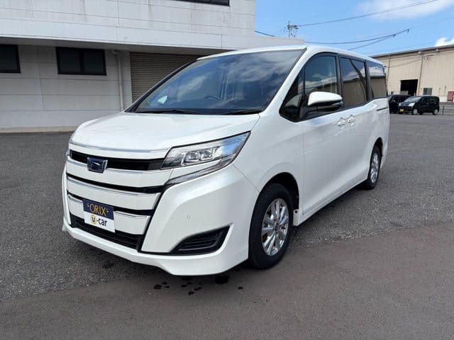 TOYOTA NOAH HYBRID