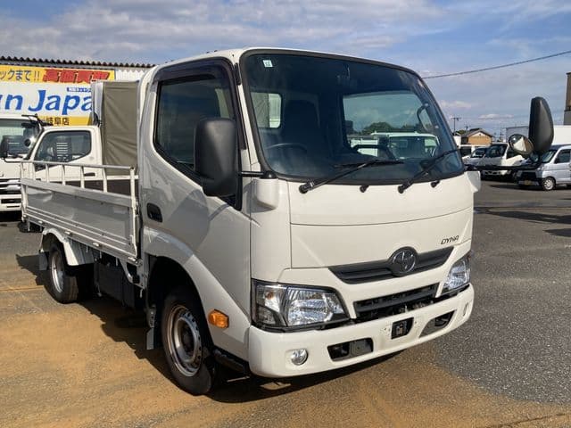 TOYOTA DYNA