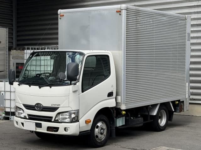 TOYOTA DYNA