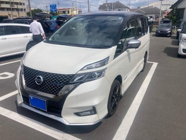 NISSAN SERENA WG