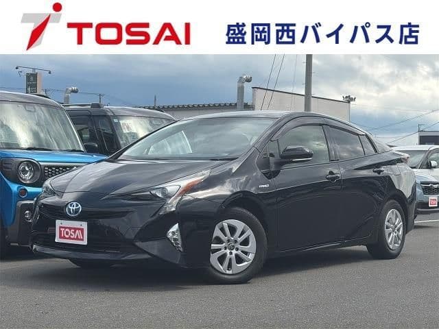 TOYOTA PRIUS 4WD