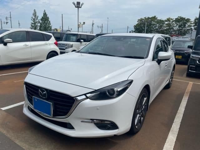 MAZDA AXELA sedan