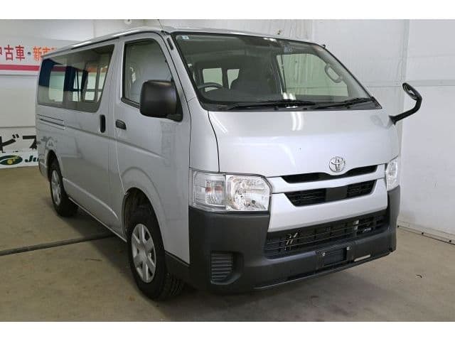 TOYOTA HIACE van 4WD
