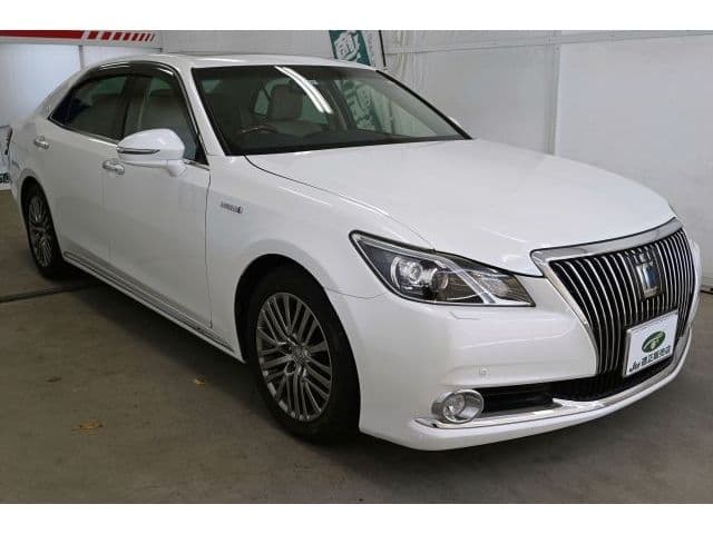 TOYOTA CROWN MAJESTA HYBRID