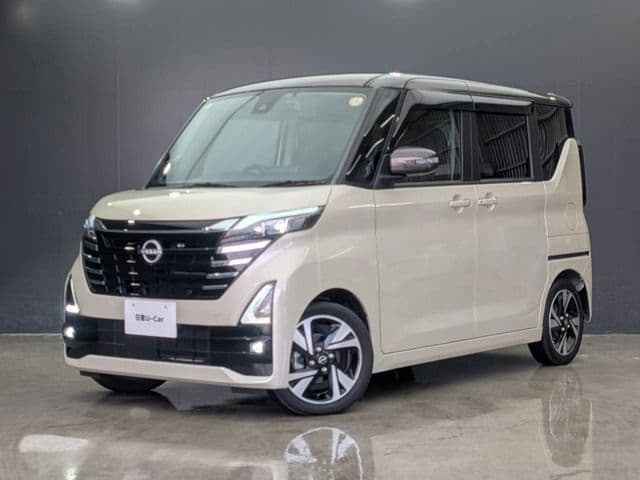 NISSAN ROOX