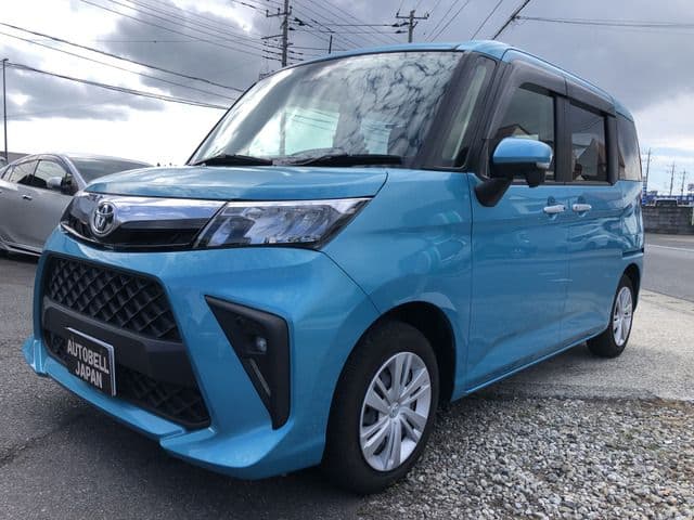 TOYOTA ROOMY 4WD