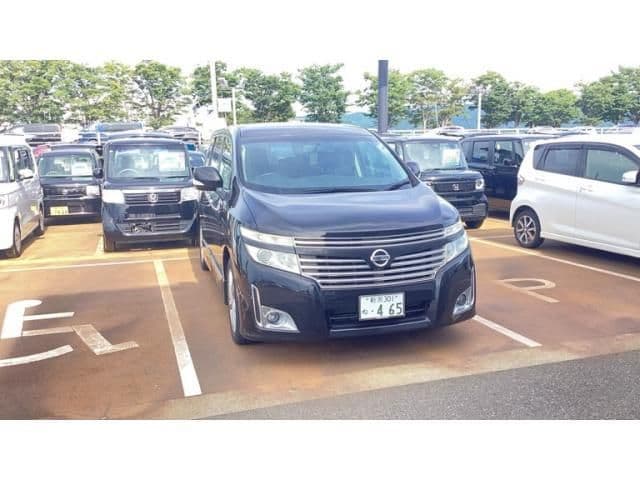 NISSAN ELGRAND
