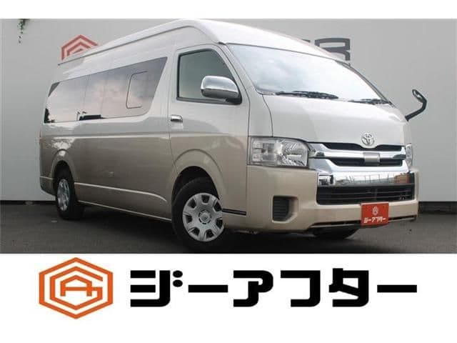 TOYOTA HIACE wagon