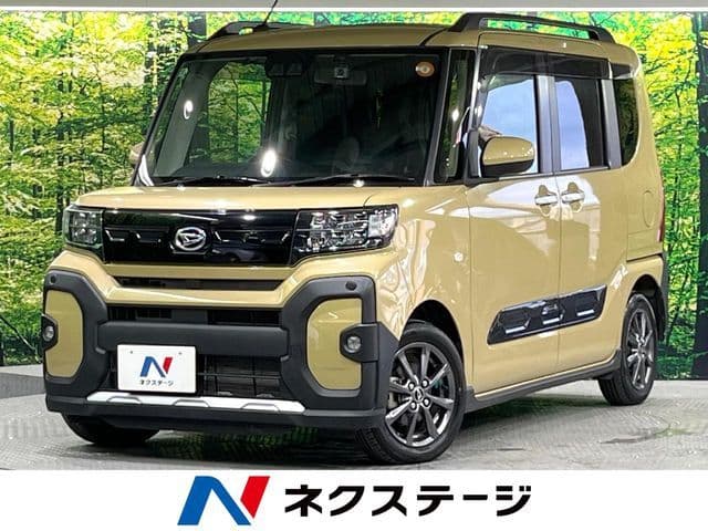 DAIHATSU TANTO FAN CROSS