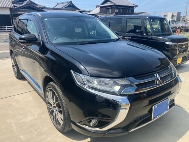 MITSUBISHI OUTLANDER PHEV