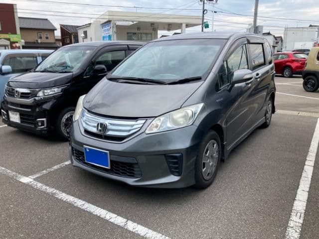 HONDA FREED HYBRID