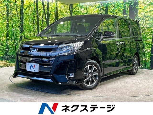 TOYOTA NOAH