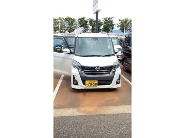 NISSAN DAYZ ROOX 4WD