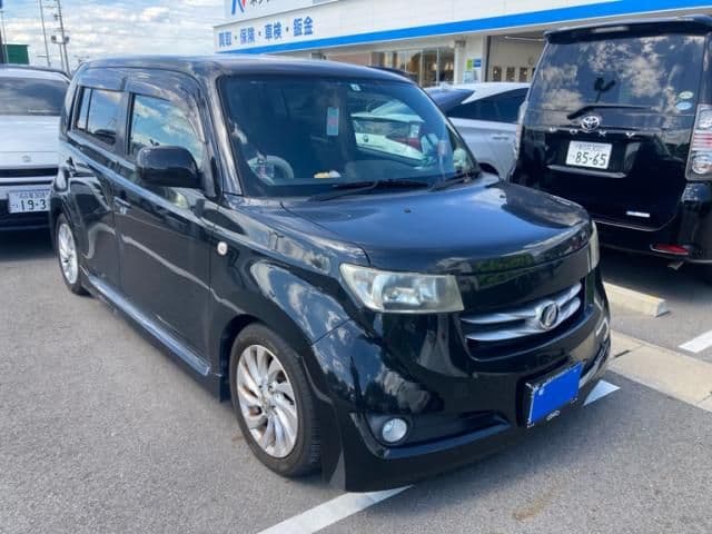 TOYOTA bB