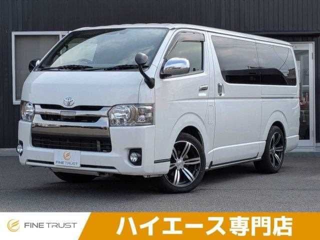TOYOTA REGIUSACE van 4WD